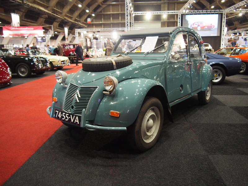 A two-engined, 4X4 Citroën 2CV Sahara